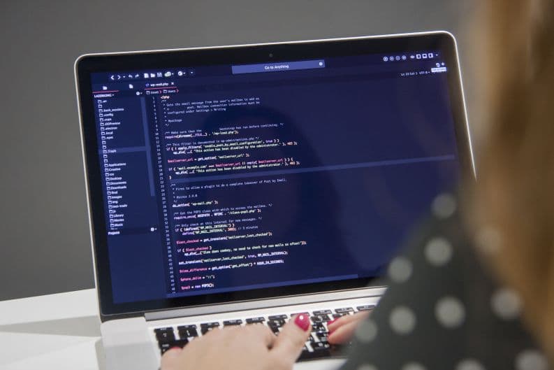 客製化網頁設計在html 連結 錨點語法 id  慢慢滾動